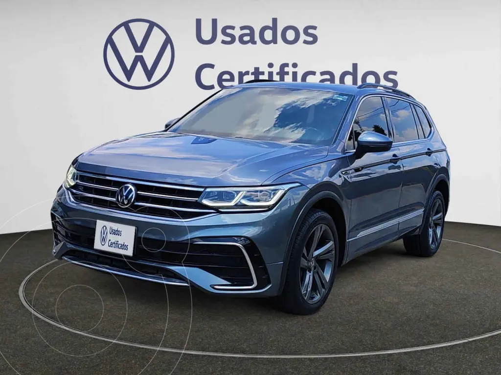 foto Volkswagen Tiguan 1.4L R-Line usado (2023) color Gris precio $530,900