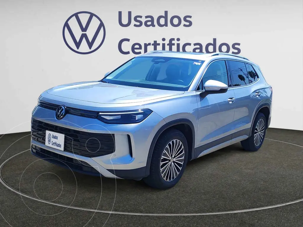 foto Volkswagen Tiguan Comfortline usado (2025) color Plata precio $615,900