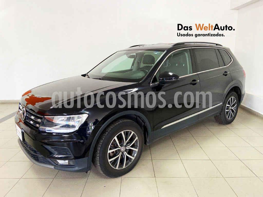 foto Volkswagen Tiguan Comfortline 5 Asientos Piel usado (2018) color Negro precio $359,768