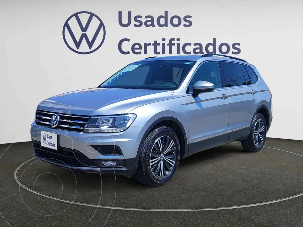 foto Volkswagen Tiguan Comfortline usado (2020) color Plata precio $345,000