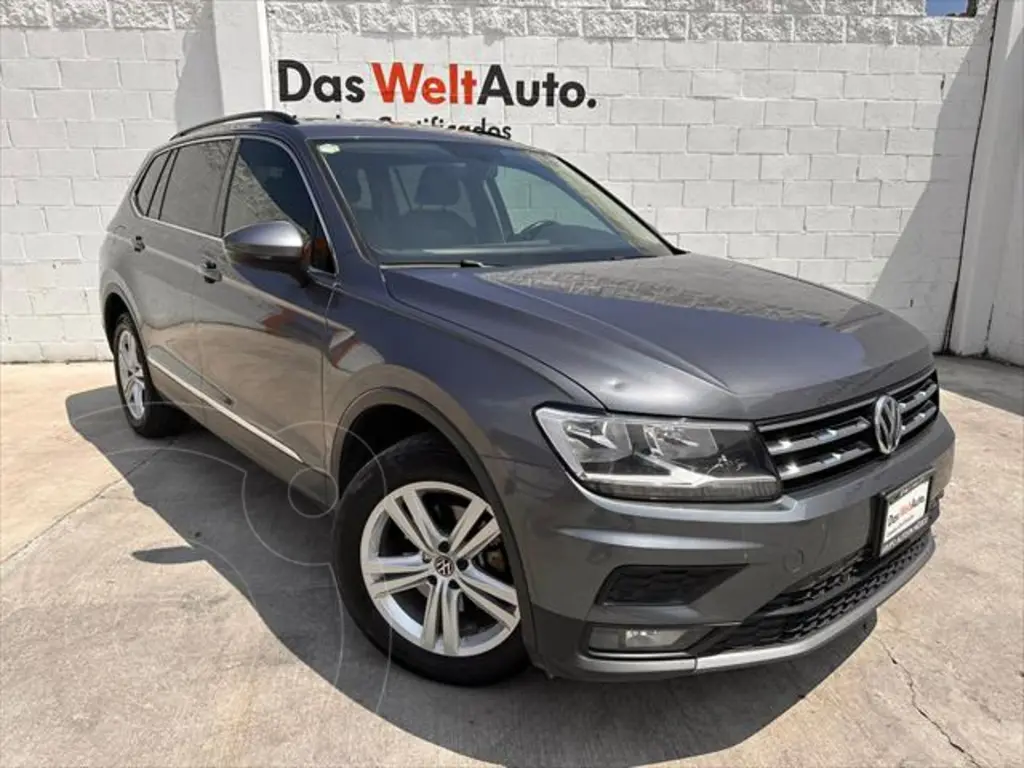 Volkswagen Tiguan Comfortline 5 Asientos Piel Usado 2019 Color Gris Precio 434 900