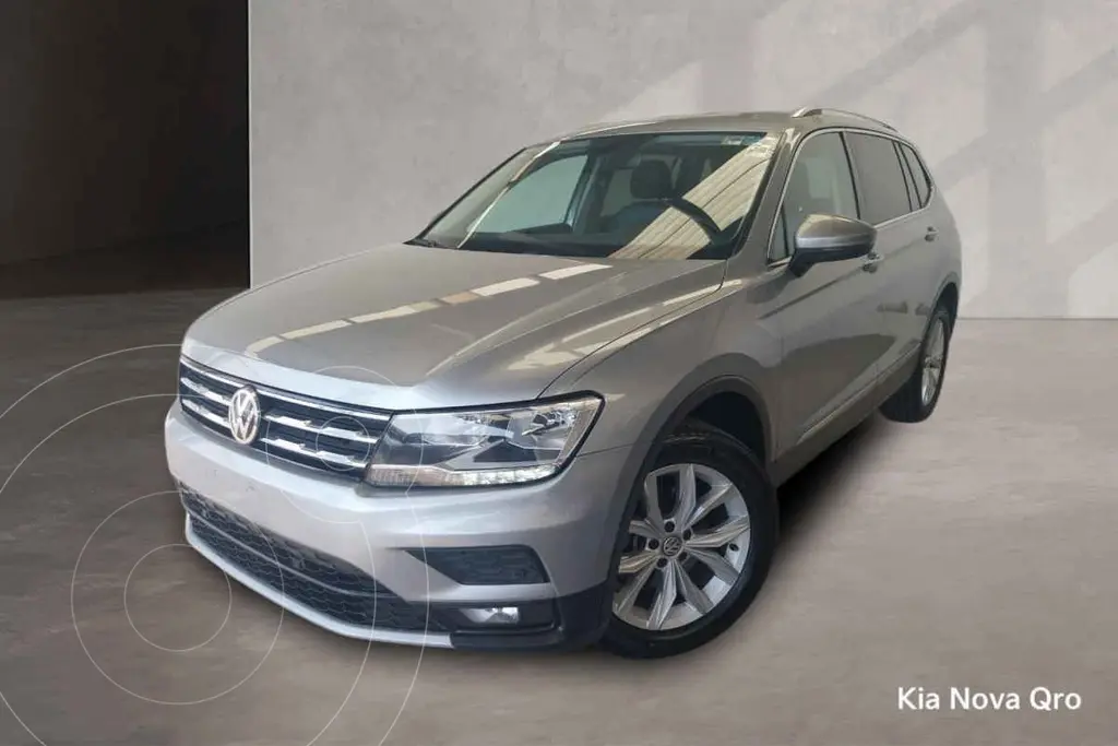 foto Volkswagen Tiguan Comfortline financiado en mensualidades enganche $100,825 mensualidades desde $8,655
