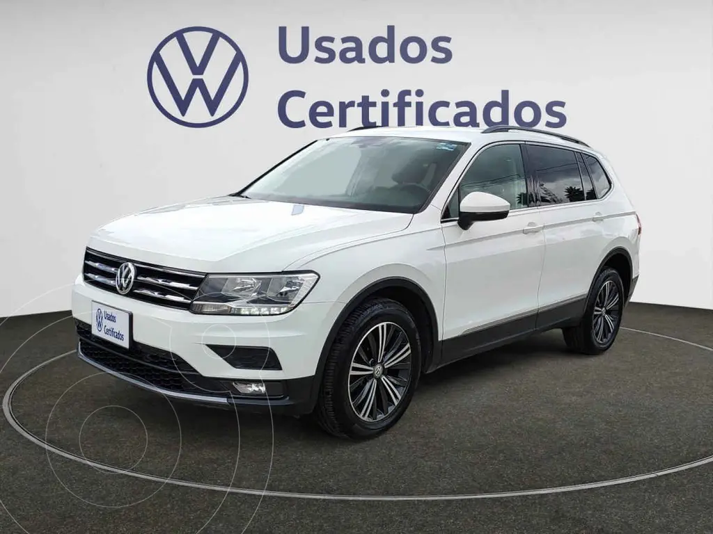 foto Volkswagen Tiguan Comfortline usado (2020) color Blanco precio $399,859