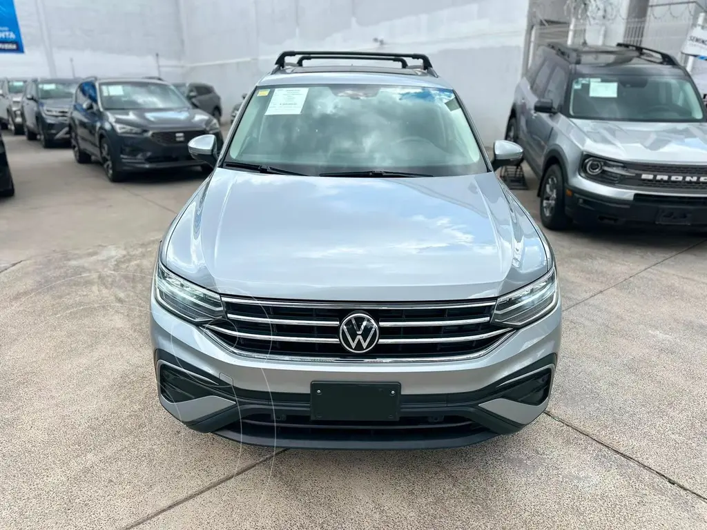 Volkswagen Tiguan Comfortline 5 Asientos 2023