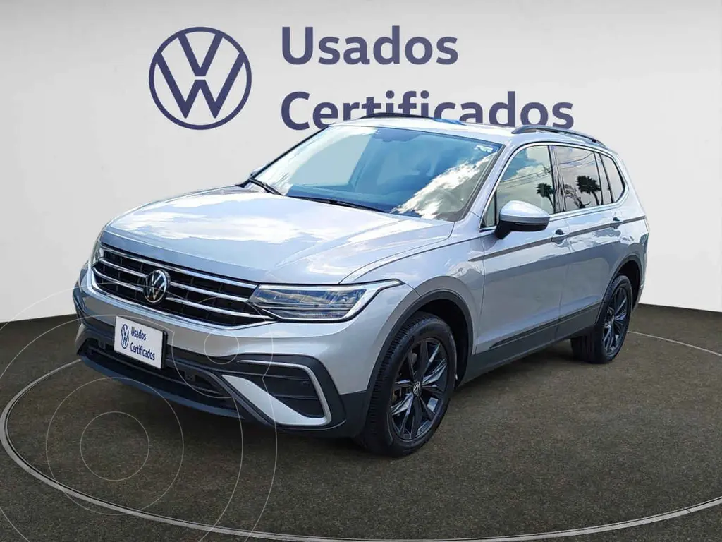 foto Volkswagen Tiguan Comfortline 5 Asientos financiado en mensualidades enganche $152,845 mensualidades desde $11,693