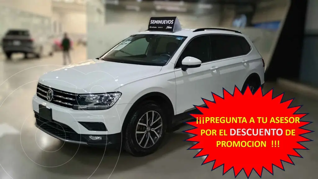 foto Volkswagen Tiguan Comfortline 5 Asientos Piel usado (2018) color Blanco precio $334,900