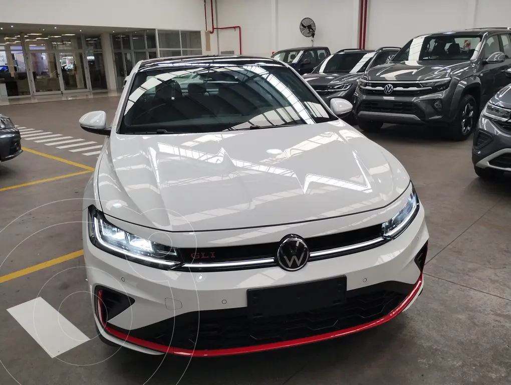 foto Volkswagen Vento GLI 350 TSi nuevo color Blanco precio $59.000.000