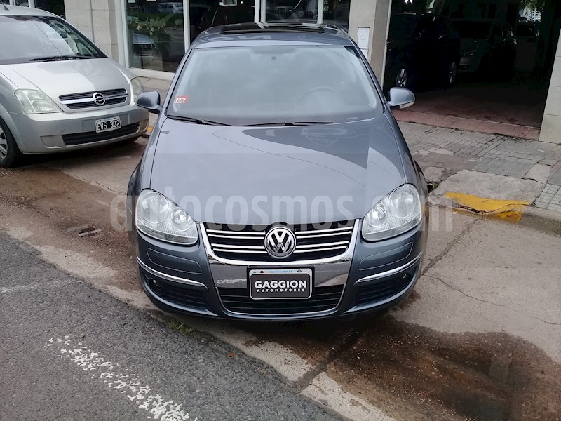 foto Volkswagen Vento 2.5 FSI Advance Plus usado