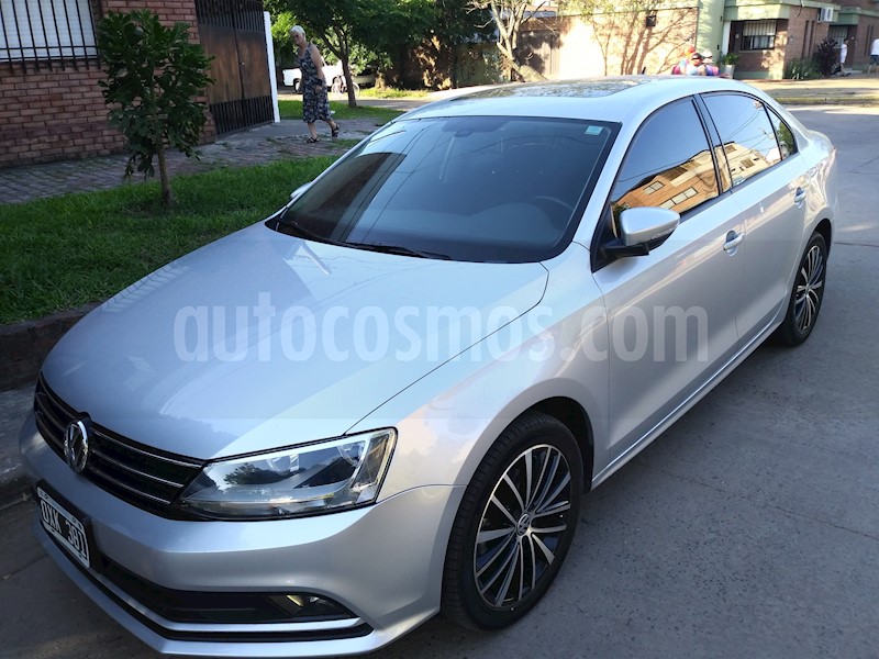 foto Volkswagen Vento 2.5 FSI Advance Plus usado