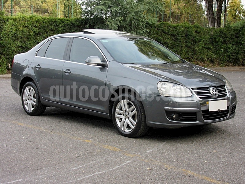 foto Volkswagen Vento 2.5 FSI Luxury Tiptronic usado