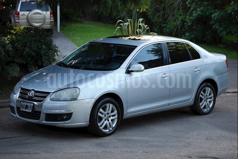 foto Volkswagen Vento 2.5 FSI Luxury usado