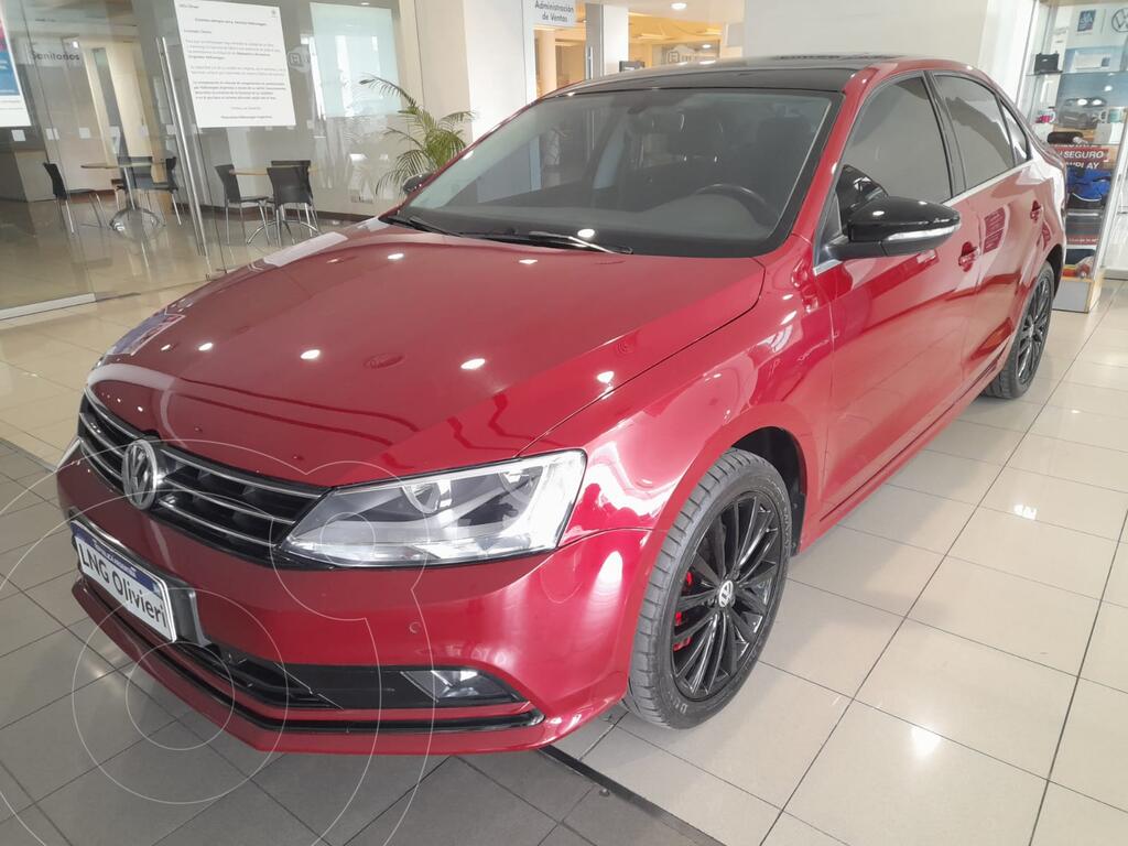 foto Volkswagen Vento 1.4 TSI Highline DSG usado (2017) color Rojo Tornado precio $4.650.000