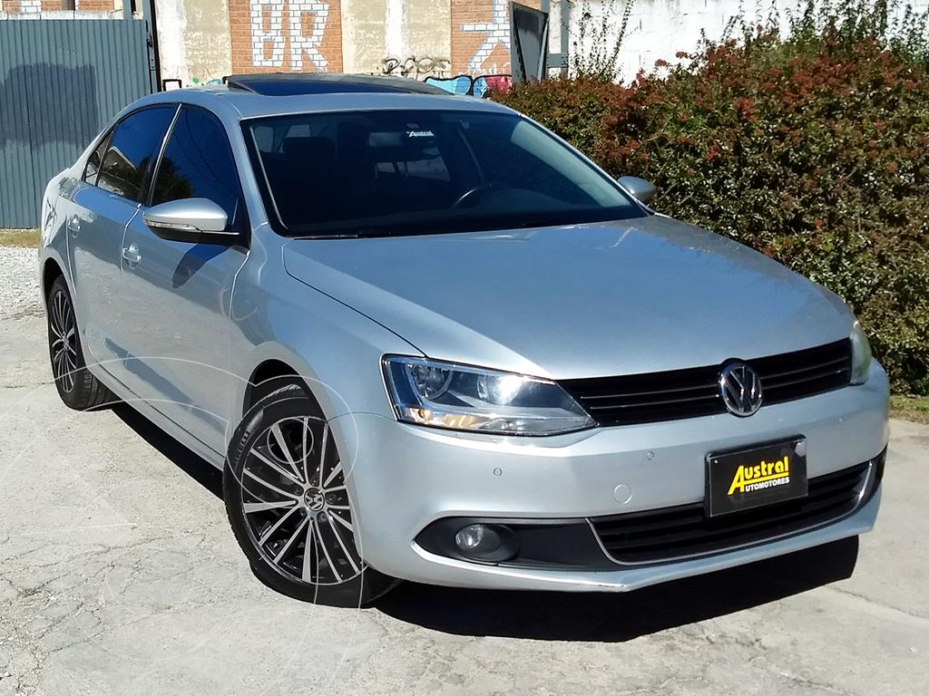 foto Volkswagen Vento 2.0 T FSI Sportline DSG usado (2011) color Gris Plata precio $1.080.000