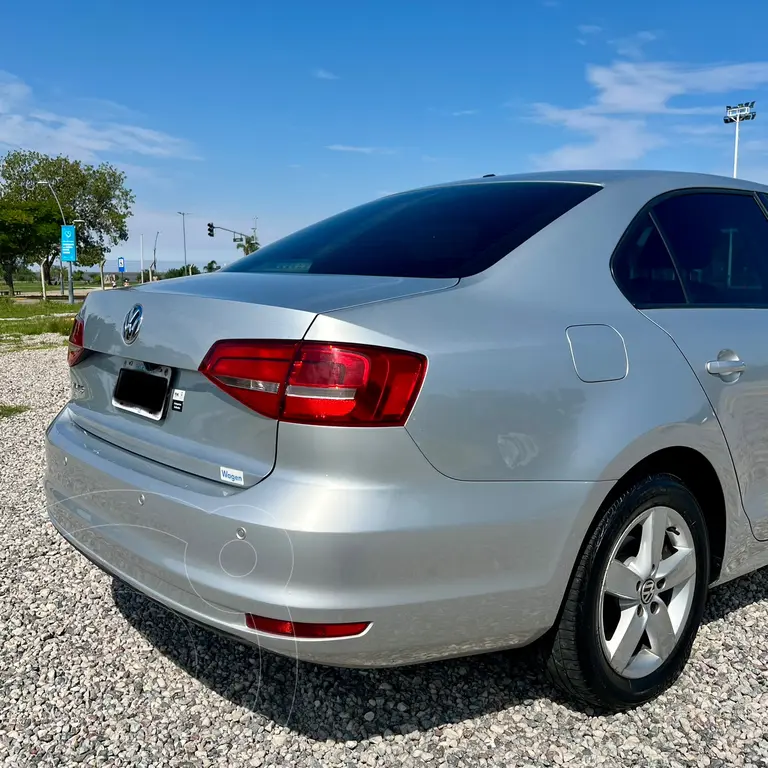 Volkswagen Vento 2.5 Fsi Advance Plus Tiptronic (2480 Cc) 2015 - foto 3
