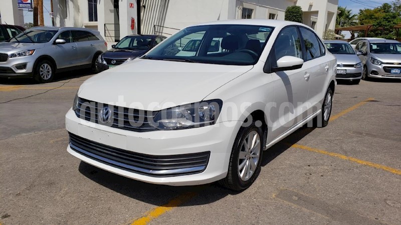 foto Volkswagen Vento Comfortline usado
