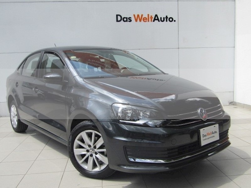 foto Volkswagen Vento Comfortline usado