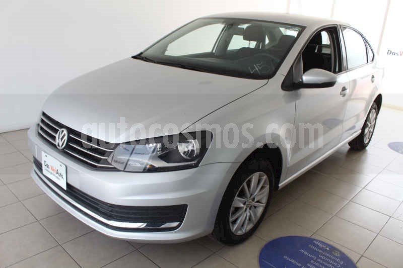 foto Volkswagen Vento Comfortline usado