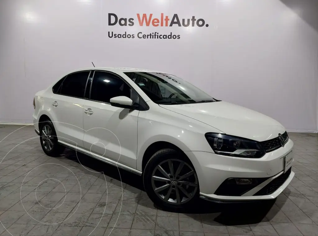 foto Volkswagen Vento Comfortline usado (2020) color Blanco precio $289,000