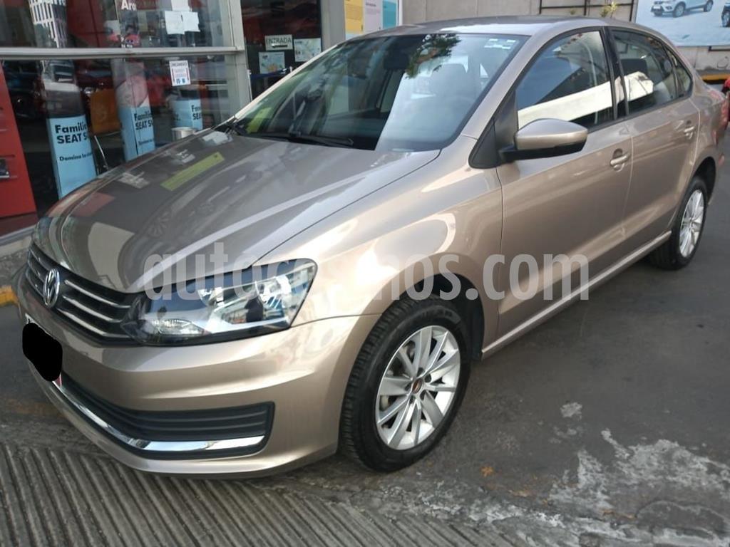 foto Volkswagen Vento Comfortline usado (2020) color Beige precio $214,000
