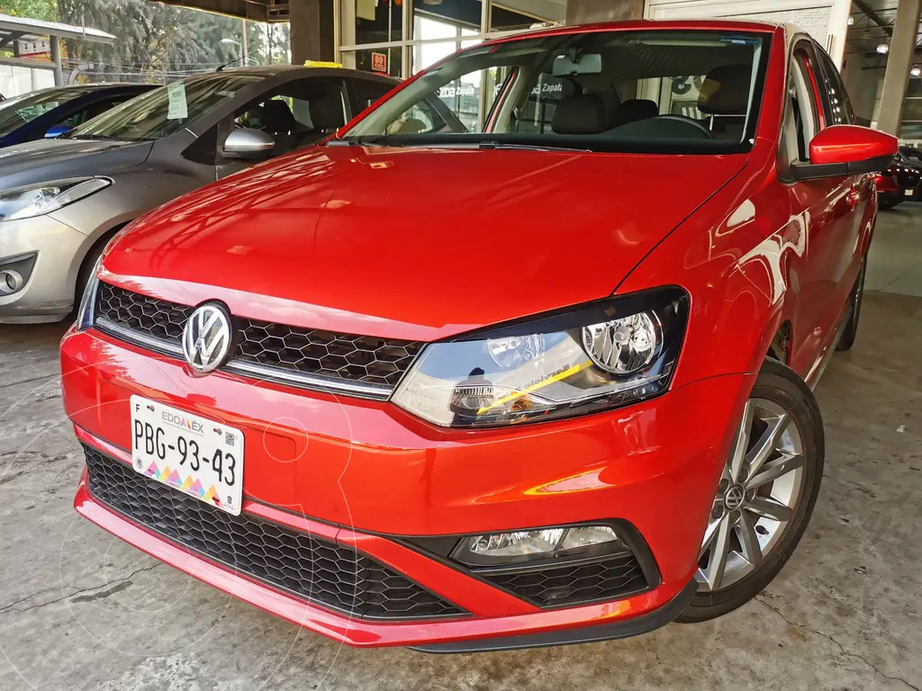 foto Volkswagen Vento Comfortline Plus usado (2021) color Rojo precio $320,000