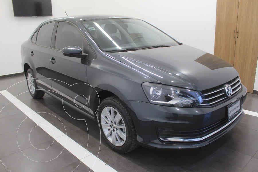 foto Volkswagen Vento Comfortline usado (2020) color Gris precio $215,000
