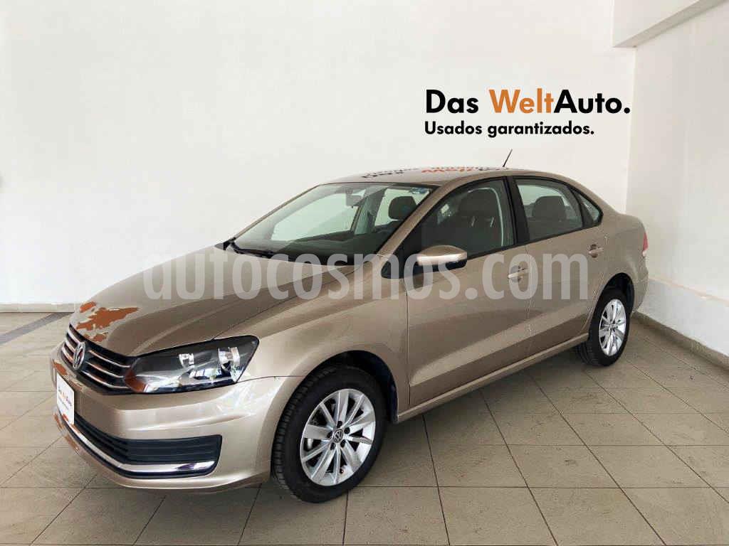 foto Volkswagen Vento Comfortline Aut usado (2019) color Beige precio $218,702