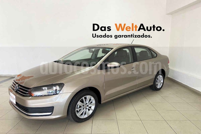 foto Volkswagen Vento 4p Confortline L4/1.6 Man usado (2019) color Beige precio $213,995