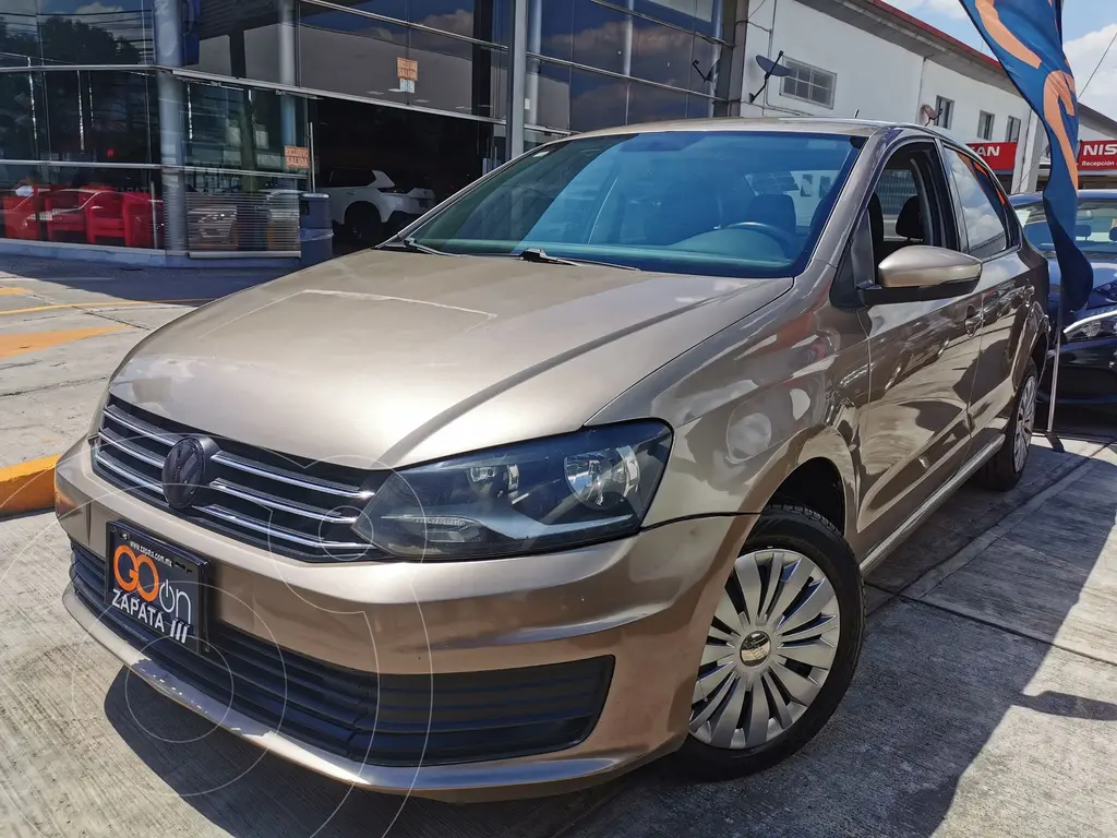 foto Volkswagen Vento Startline usado (2020) color Dorado precio $210,000