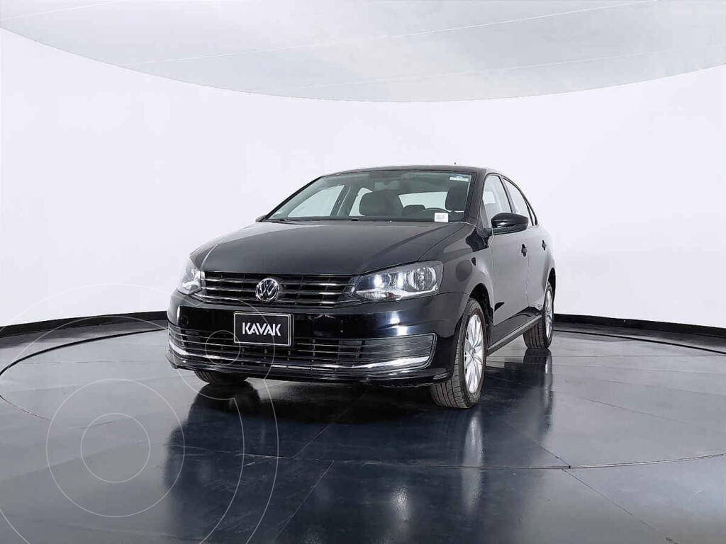 foto Volkswagen Vento Comfortline Aut usado (2018) color Negro precio $200,999