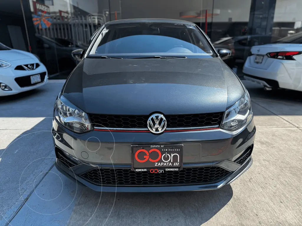 foto Volkswagen Vento 2022 usado (2022) color VWAG GRIS CARBON STEEL precio $280,000