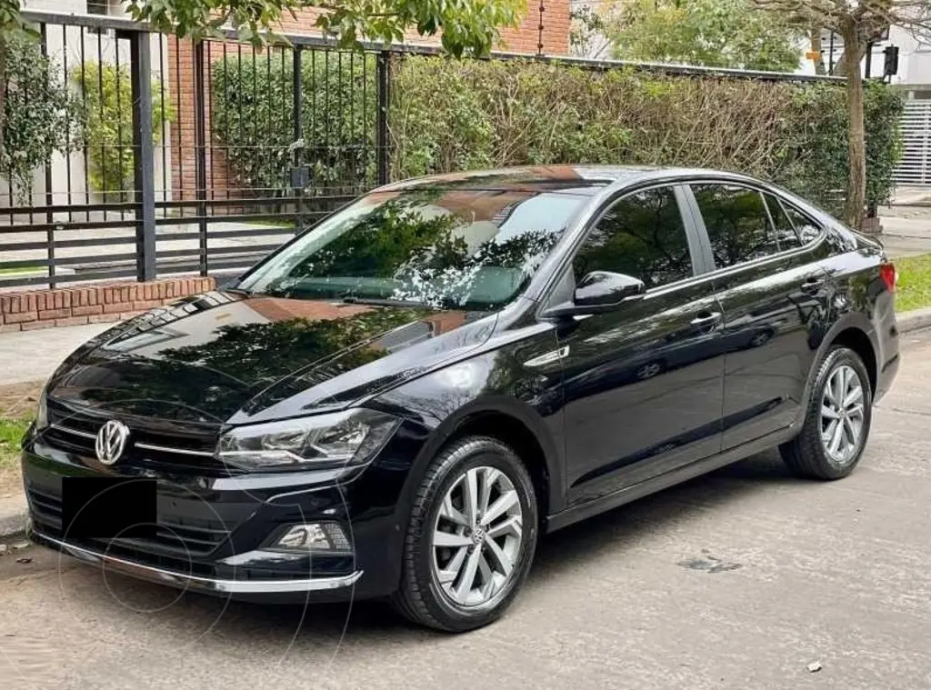 foto Volkswagen Virtus Highline 1.6 usado (2019) color Negro Universal precio $9.990.000