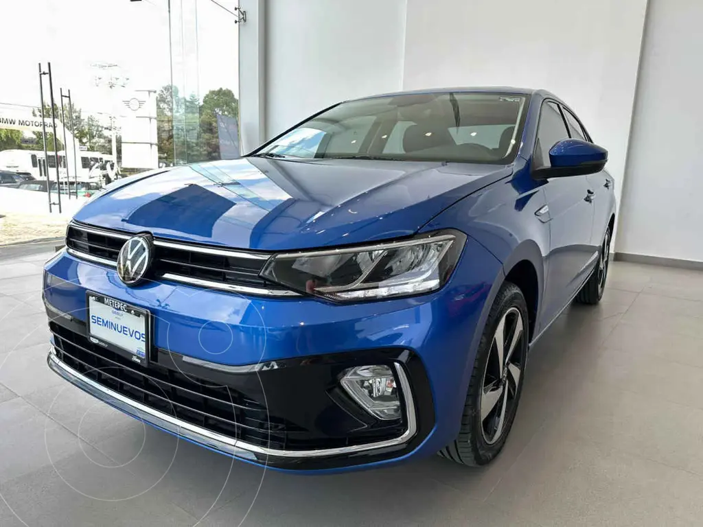 foto Volkswagen Virtus Highline usado (2024) color Azul precio $379,000