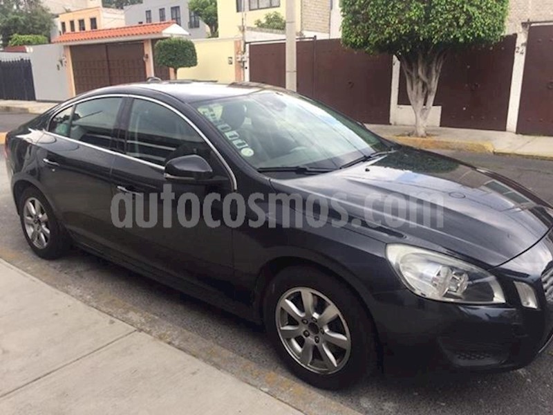 foto Volvo S60 Kinetic Aut usado