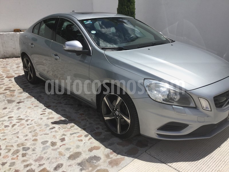 foto Volvo S60 T6 R Design AWD Aut usado