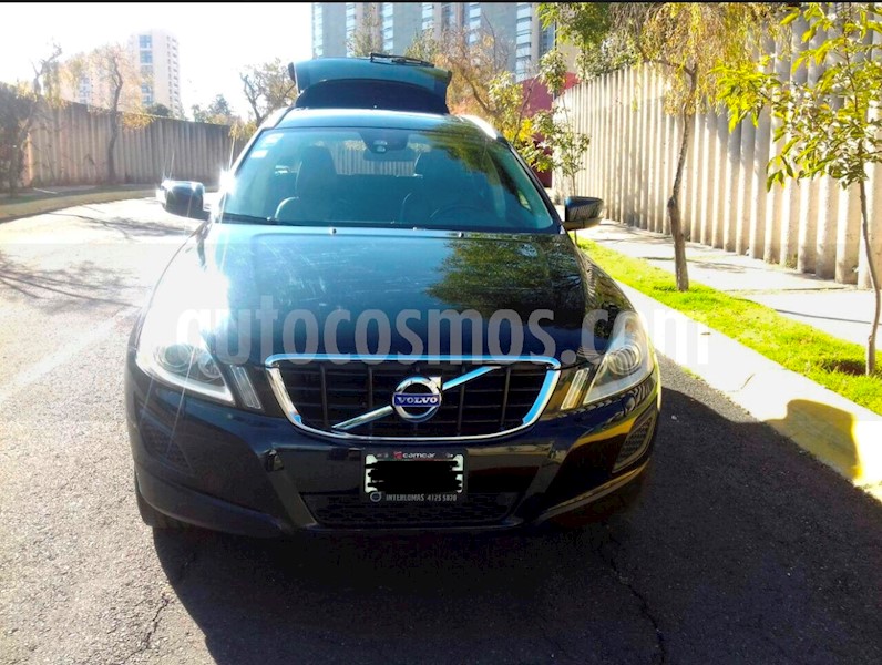 foto Volvo XC60 2.0L T Kinetic usado