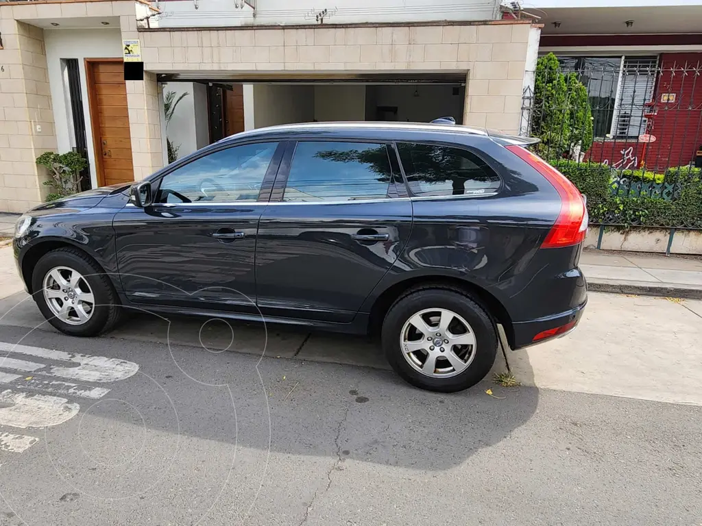 Volvo Azul Raton Volvo XC60 T5 Momentum usado (2013) color Azul precio u$s13,000