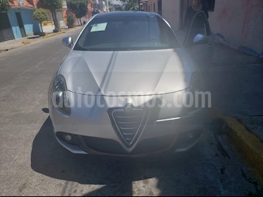 Alfa Romeo Giulietta Quadrifoglio Verde Piel usado (2012) color Gris Plata precio $270,000