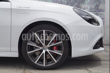 Foto venta Auto usado Alfa Romeo Giulietta Veloce TCT (2018) color Blanco precio $470,000