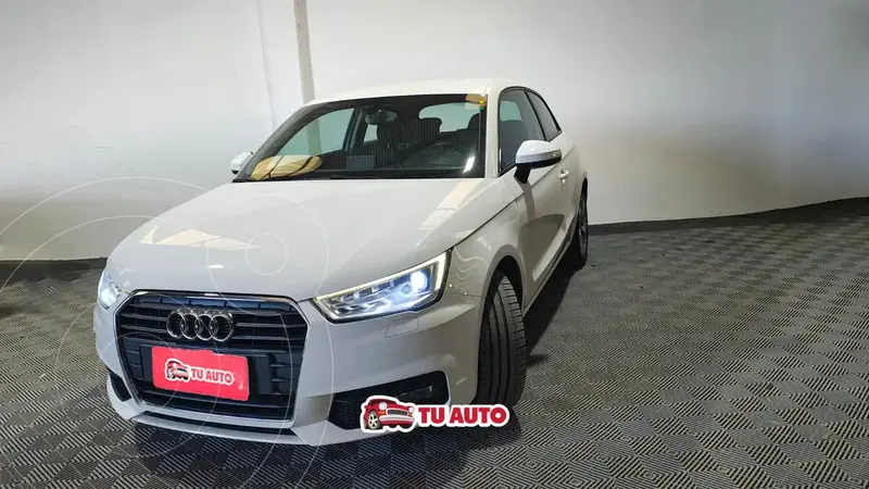 Foto Audi A1 Sportback T FSI S-tronic usado (2018) color Blanco Glaciar precio $26.675.000