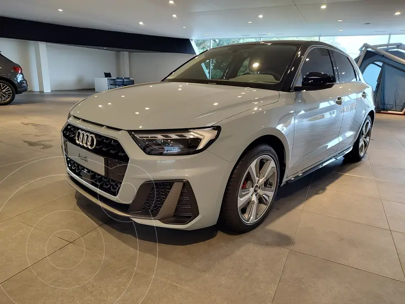 Foto Audi A1 Sportback 35 TFSI S-tronic nuevo color Rojo precio u$s47.000