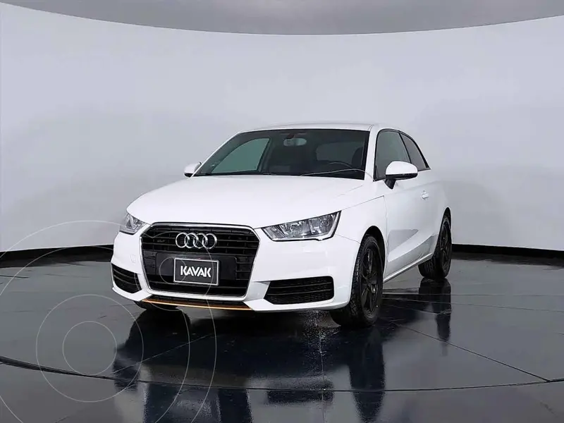 Foto Audi A1 Urban S-Tronic usado (2018) color Negro precio $364,999