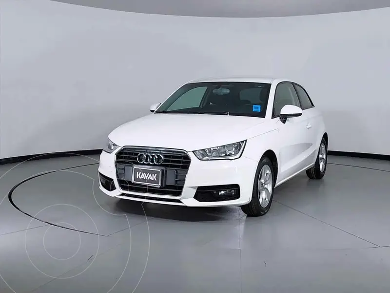 Foto Audi A1 Cool S Tronic usado (2017) color Negro precio $331,999