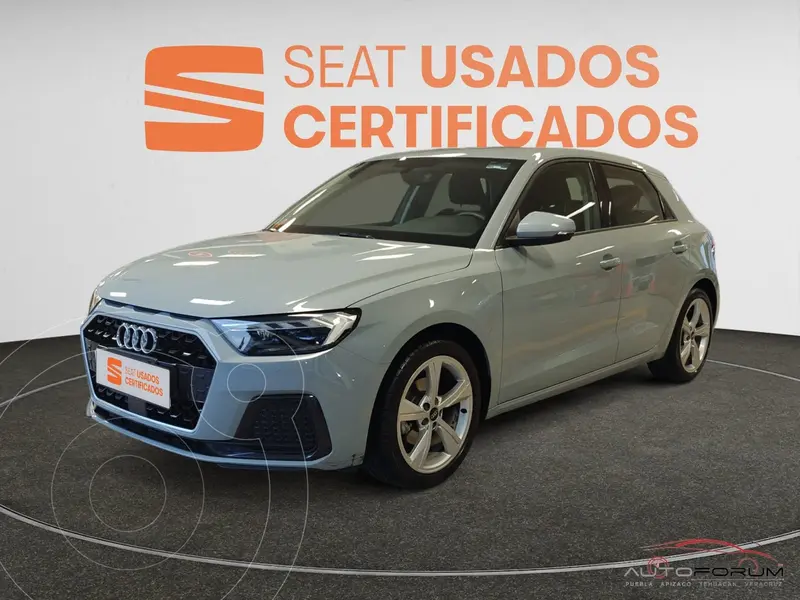 Foto Audi A1 35 TFSI Ego usado (2023) color Gris financiado en mensualidades(enganche $141,428 mensualidades desde $12,389)