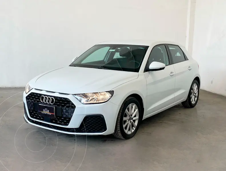 Foto Audi A1 30 TFSI Cool usado (2021) color Blanco precio $329,000