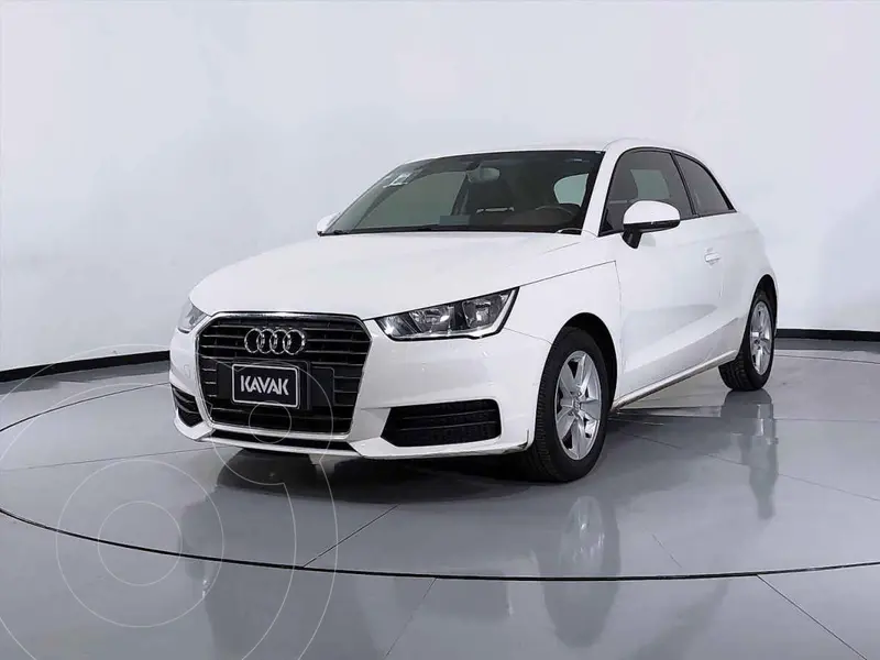Foto Audi A1 Urban S-Tronic usado (2018) color Negro precio $356,999