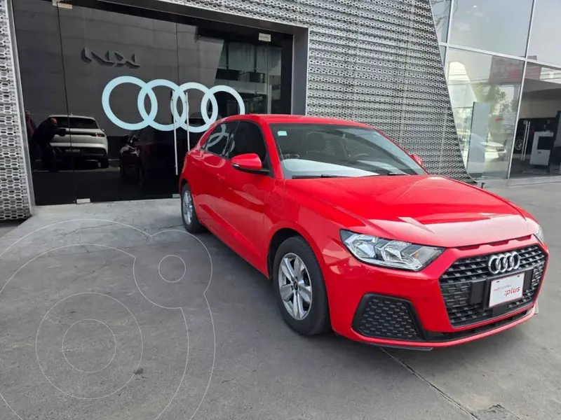Foto Audi A1 30 TFSI Cool usado (2023) color Rojo precio $430,000