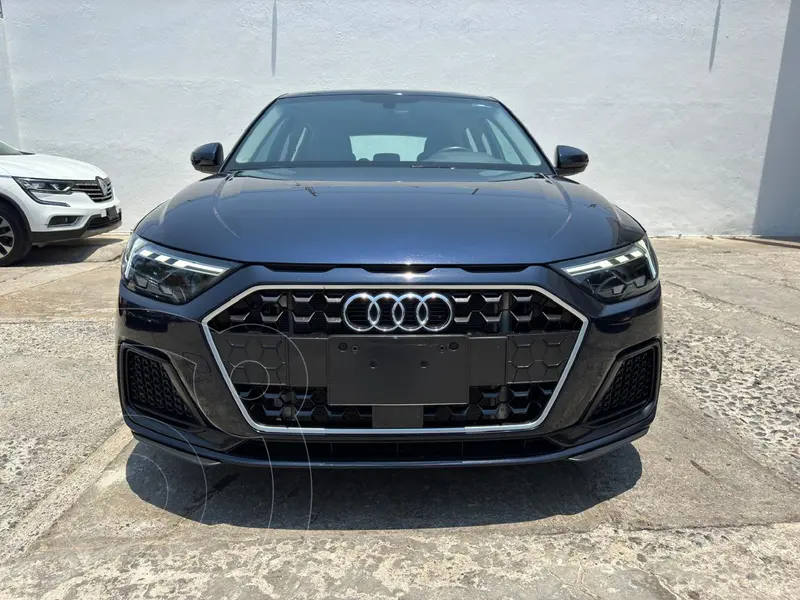 Foto Audi A1 35 TFSI Ego usado (2020) color Azul Esfera financiado en mensualidades(enganche $39,000 mensualidades desde $13,300)