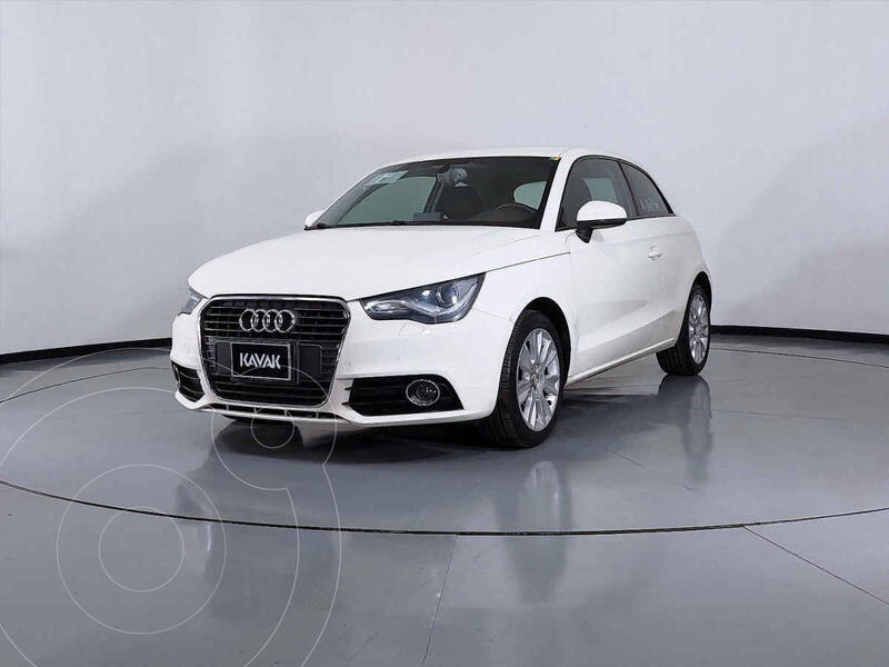 Foto Audi A1 Ego usado (2014) color Blanco precio $261,999