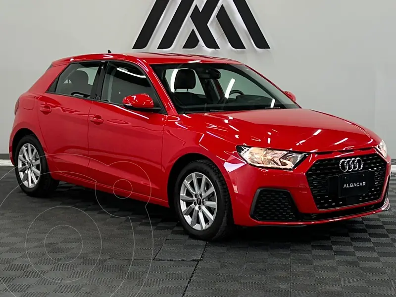 Foto Audi A1 30 TFSI Cool usado (2023) color Rojo precio $419,999