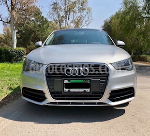 foto Audi A1 Sportback Cool S-Tronic usado (2013) color Plata Hielo precio $165,000